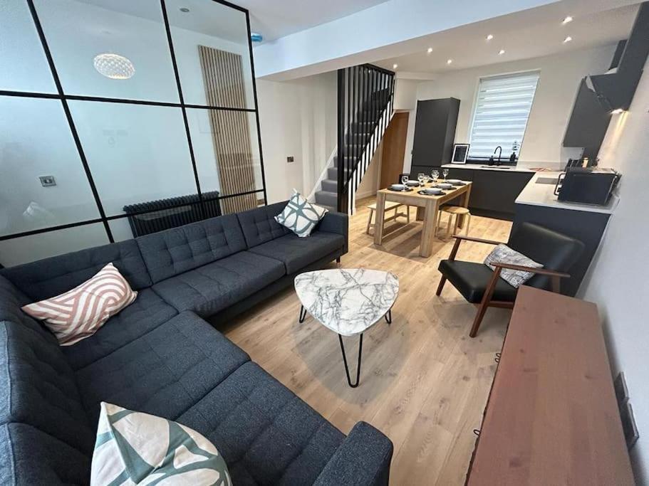 Caernarfon Modern Townhouse Snowdonia Villa Bagian luar foto