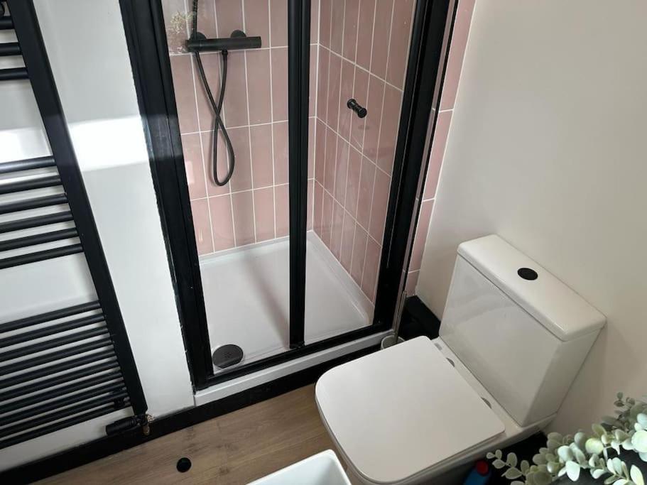 Caernarfon Modern Townhouse Snowdonia Villa Bagian luar foto